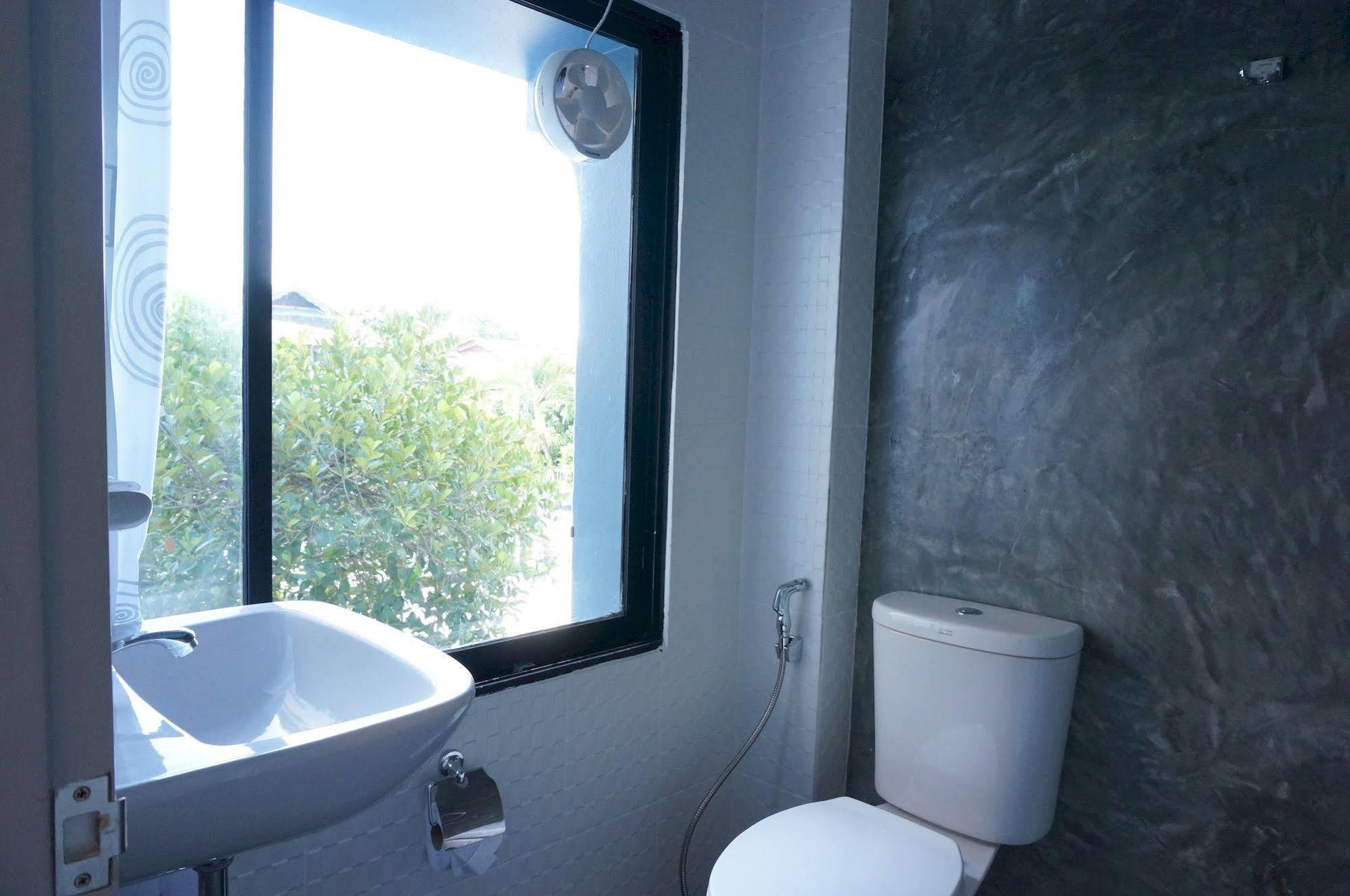 Walking Street Residence - Sha Extra Plus Chiang Mai Luaran gambar